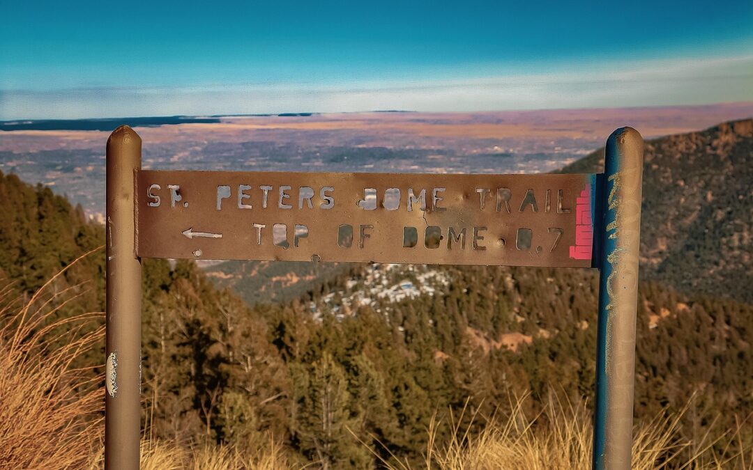 Vail Pass Snowmobile Tours, Colorado / Vail Pass Snowmobile Tours:…