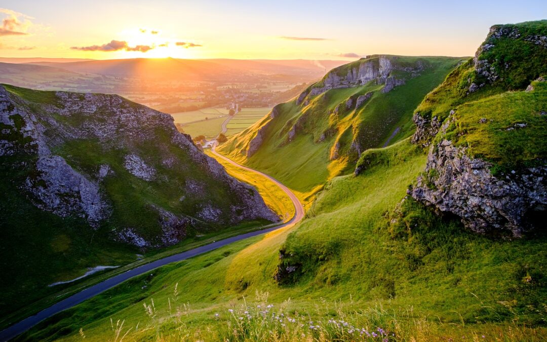 Snowmobile Delivery Vail Pass, Colorado ~ Your Snowmobile Adventure Starts…