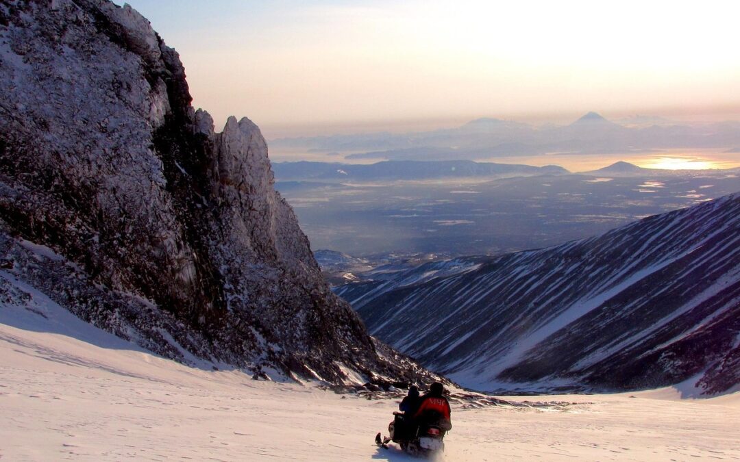 Snowmobile Rental Delivery Anywhere In Summit County, Colorado – Sledding…