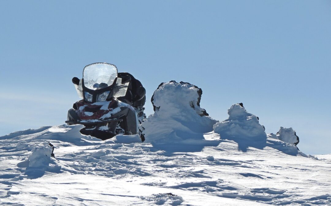 Snowmobile Rentals Silverthorne, Colorado: Ignite Your Winter Adventure: Snowmobiling In…